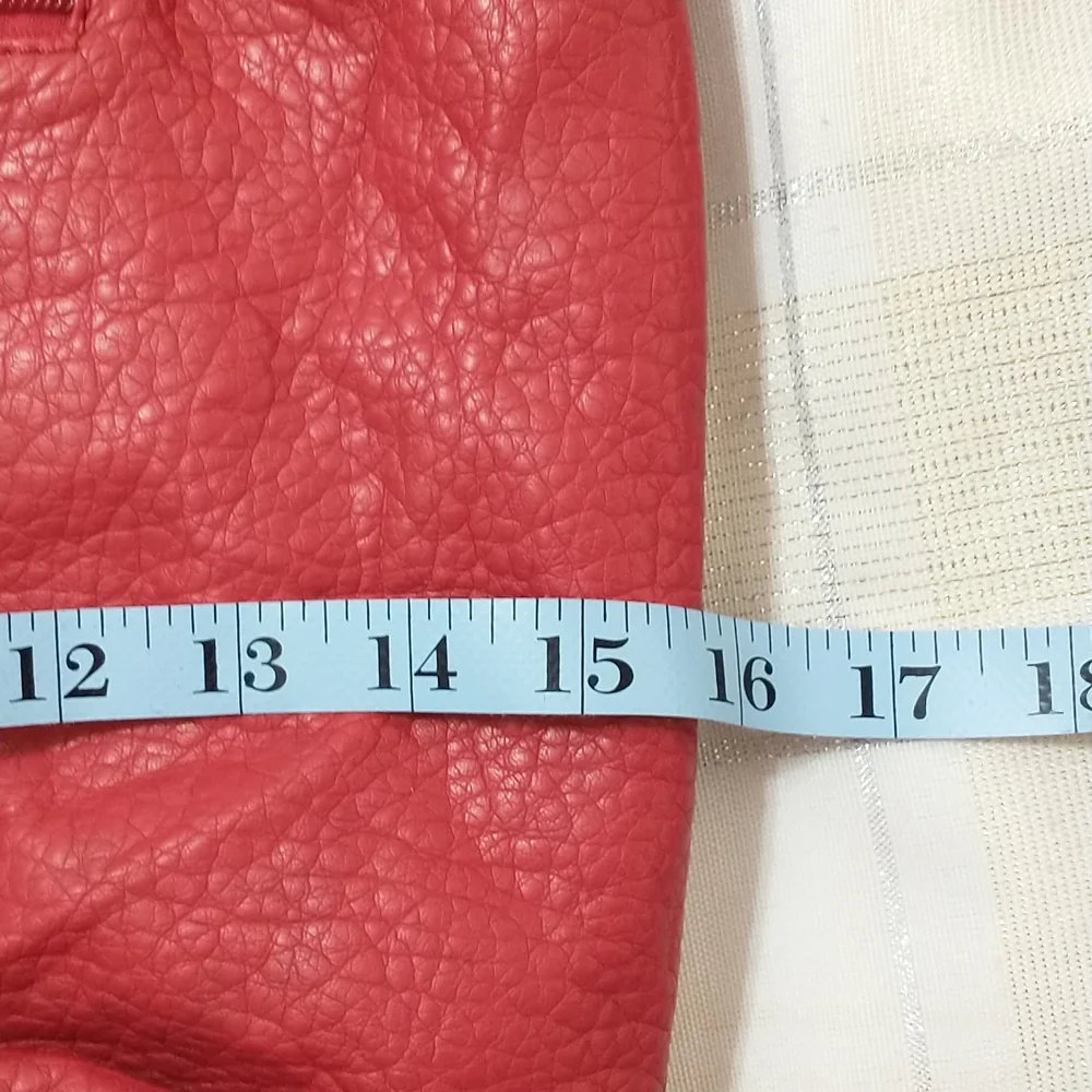 Ladies pretty red backpack or crossbody straps are very adjustable - Picture 4 of 8